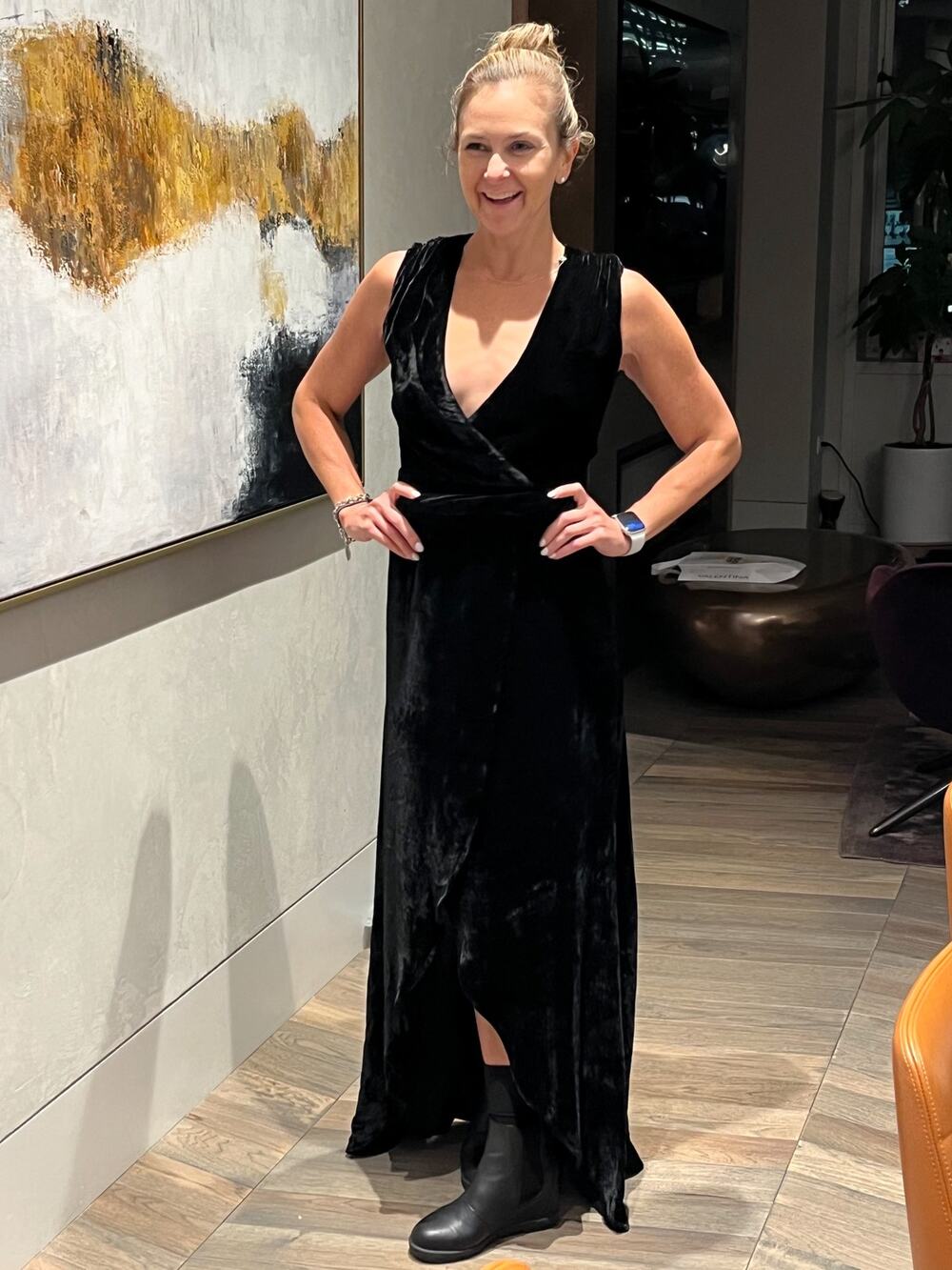 ALICE + OLIVIA Simmons Velvet Black Wrap Dress Silk Maxi Gown Cocktail V-Neck 0